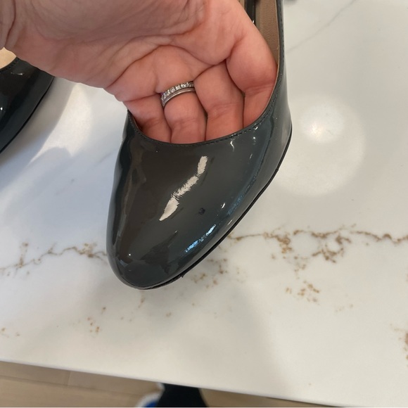 PRADA PATENT LEATHER HEELS - Charcoal Grey - Authentic - Picture 5 of 12